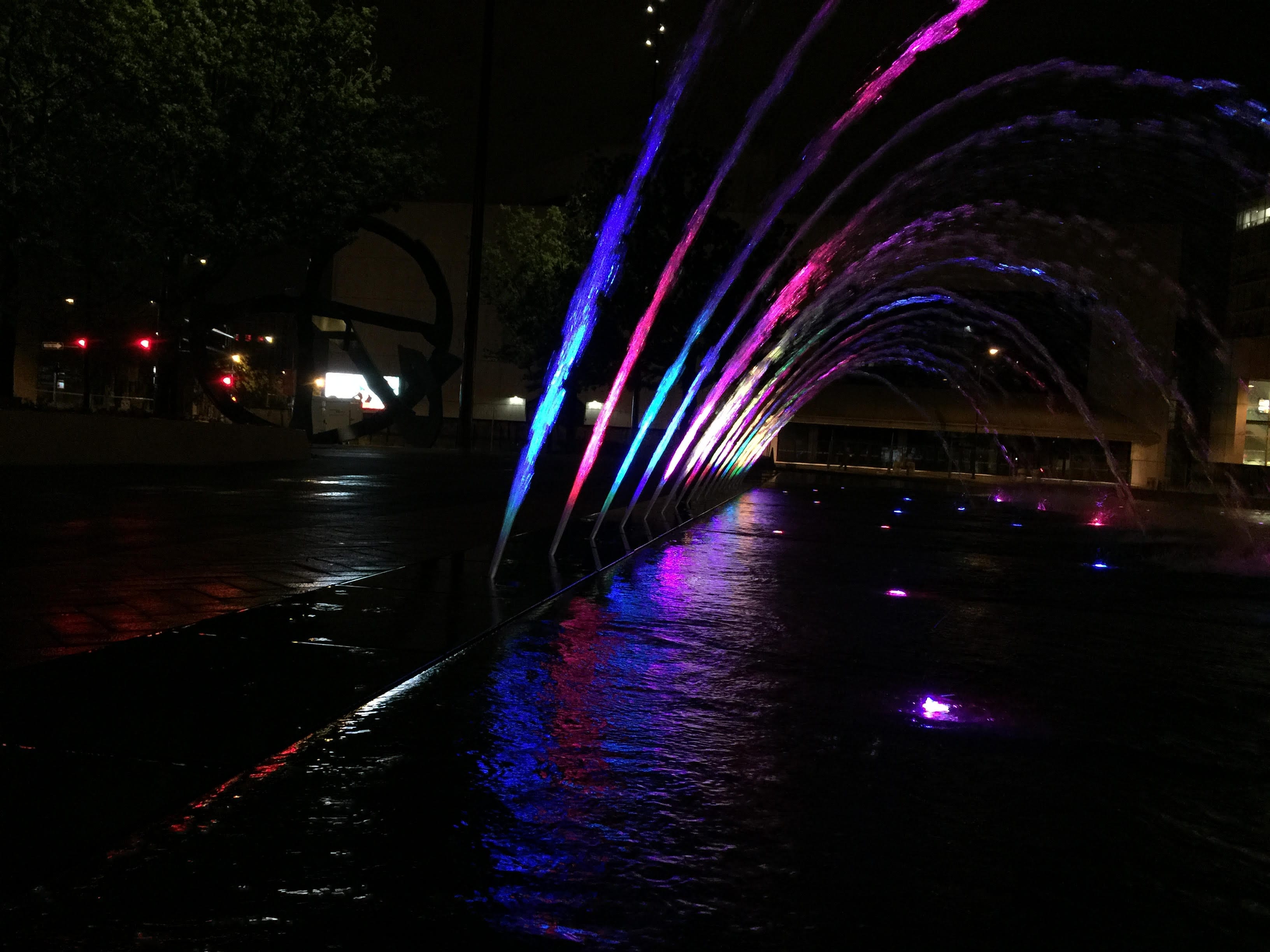 Downtown Des Moines OTL Show Fountain Adds Sparkle to the City